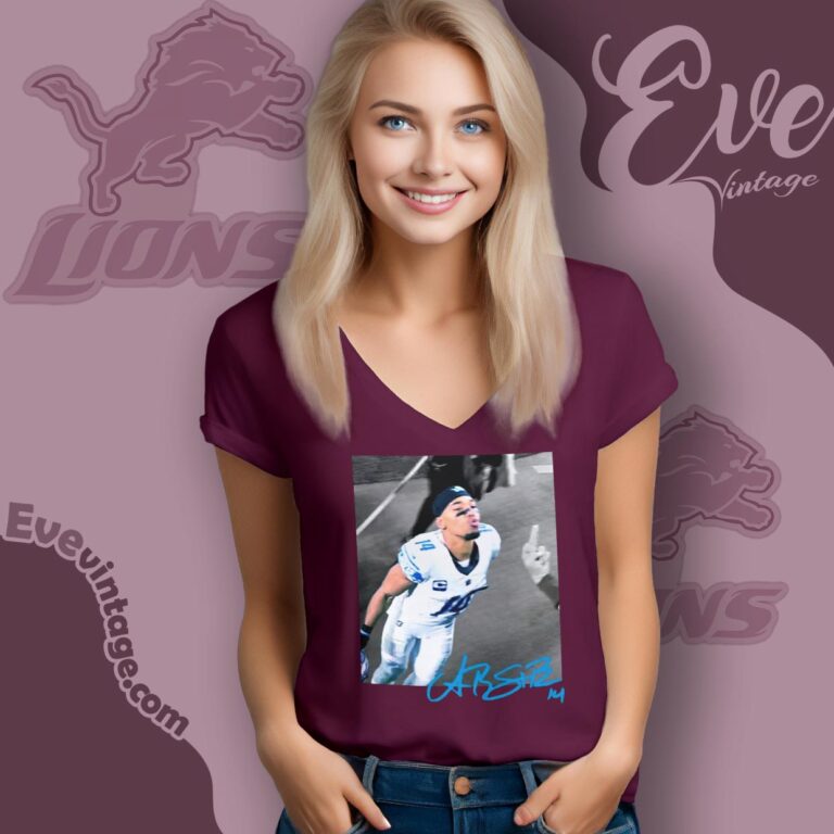 Amon Ra St Brown Gameday With Green Bay Fan Shirt V Neck TShirt Amon Ra St Brown Gameday With Green Bay Fan Shirt V Neck TShirt