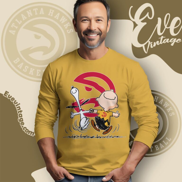 Atlanta Hawks Charlie Brown Snoopy Happy Dancing Shirt Long Sleeve Tee Atlanta Hawks Charlie Brown Snoopy Happy Dancing Shirt Long Sleeve Tee