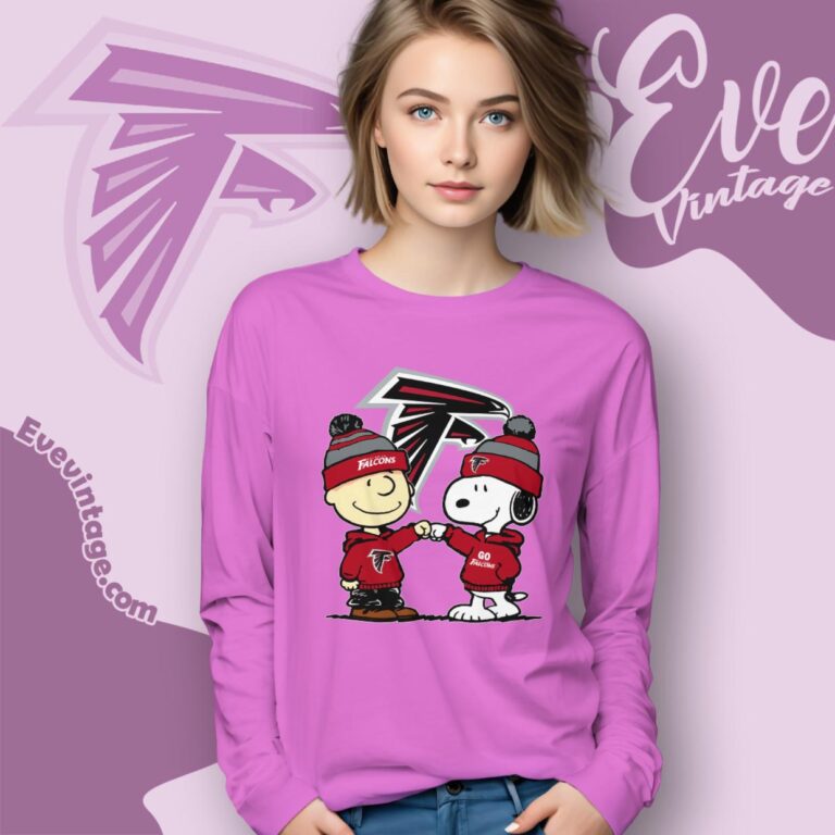 Charlie Brown And Snoopy Aatlanta Falcons Shirt Long Sleeve Tee Charlie Brown And Snoopy Aatlanta Falcons Shirt Long Sleeve Tee