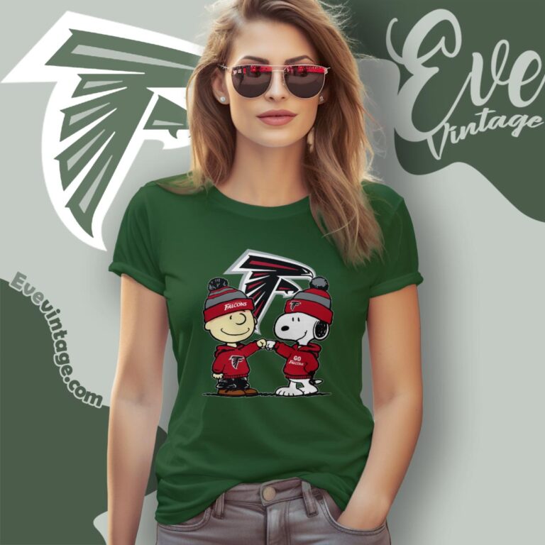 Charlie Brown And Snoopy Aatlanta Falcons Shirt Women T Shirt Charlie Brown And Snoopy Aatlanta Falcons Shirt Women T Shirt