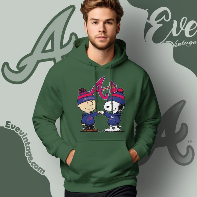 Charlie Brown And Snoopy Atlanta Braves Shirt Hoodie Charlie Brown And Snoopy Atlanta Braves Shirt Hoodie