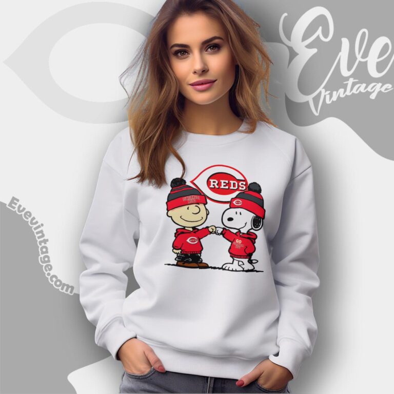 Charlie Brown And Snoopy Cincinnati Reds Shirt Sweatshirt Charlie Brown And Snoopy Cincinnati Reds Shirt Sweatshirt