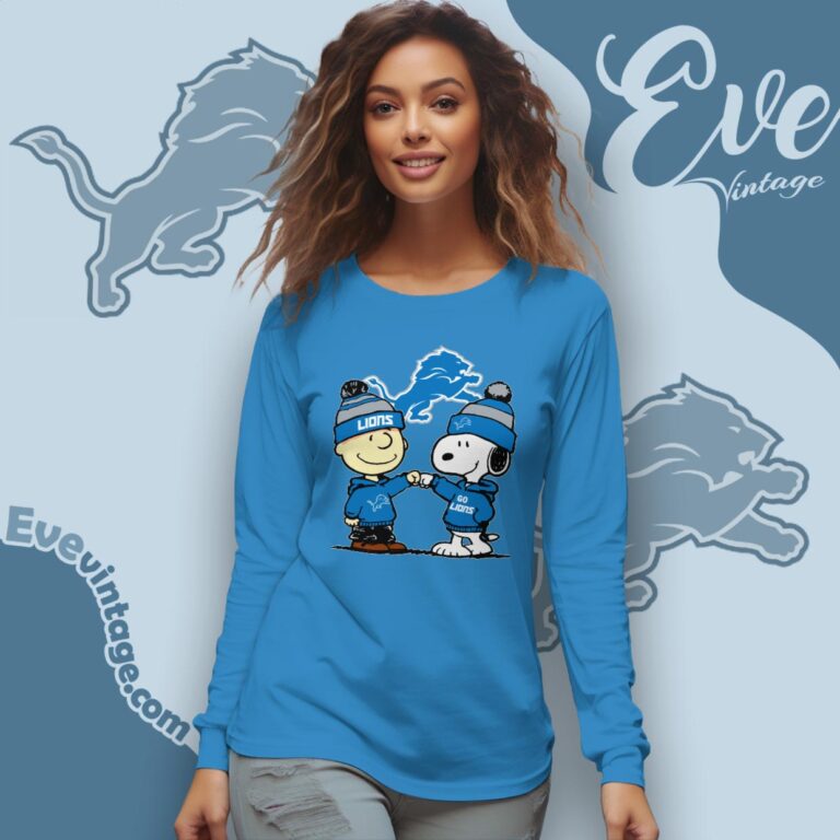 Charlie Brown And Snoopy Detroit Lions Shirt Long Sleeve Tee Charlie Brown And Snoopy Detroit Lions Shirt Long Sleeve Tee