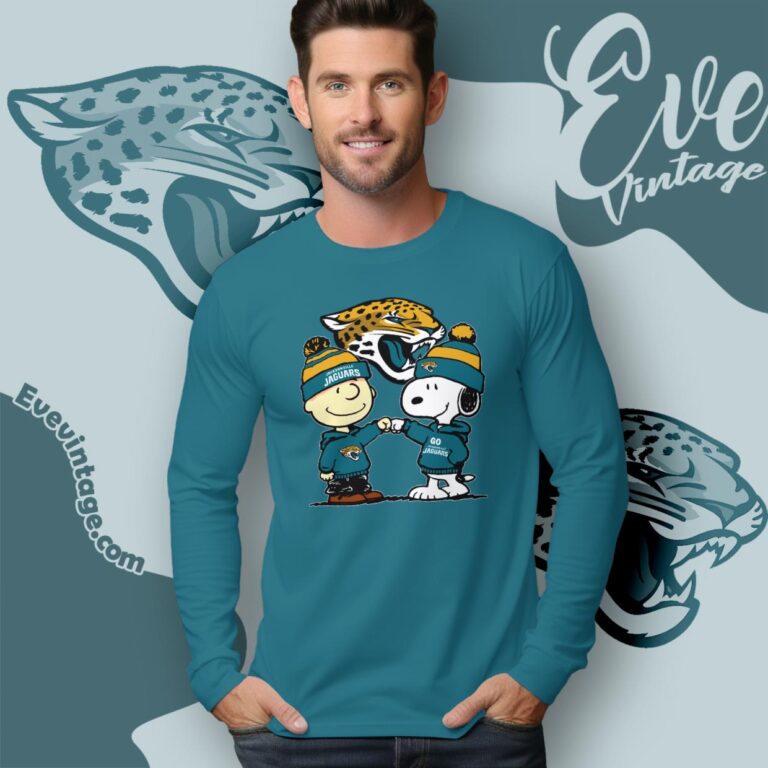 Charlie Brown And Snoopy Jacksonville Jaguars Shirt Long Sleeve Tee Charlie Brown And Snoopy Jacksonville Jaguars Shirt Long Sleeve Tee