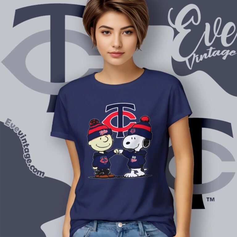 Charlie Brown And Snoopy Minnesota Twins Shirt Women T Shirt Charlie Brown And Snoopy Minnesota Twins Shirt Women T Shirt