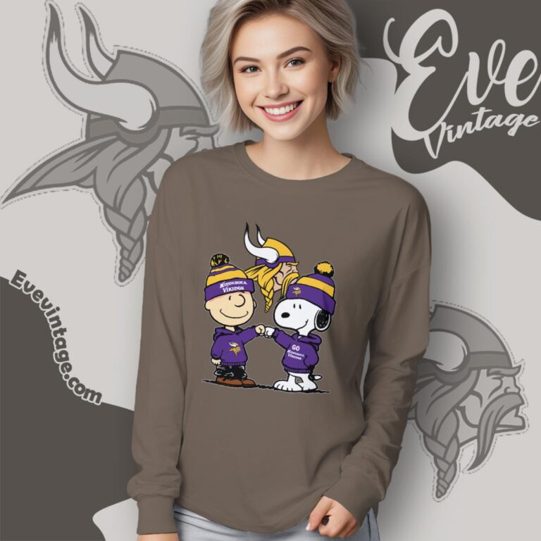 Charlie Brown And Snoopy Minnesota Vikings Shirt Long Sleeve Tee Charlie Brown And Snoopy Minnesota Vikings Shirt Long Sleeve Tee