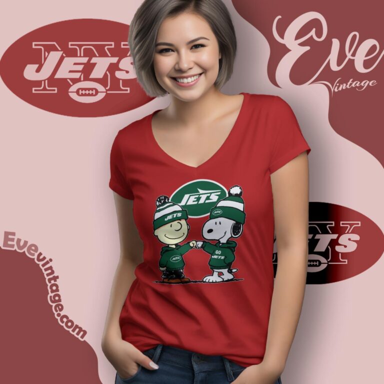 Charlie Brown And Snoopy New York Jets Shirt V Neck TShirt Charlie Brown And Snoopy New York Jets Shirt V Neck TShirt