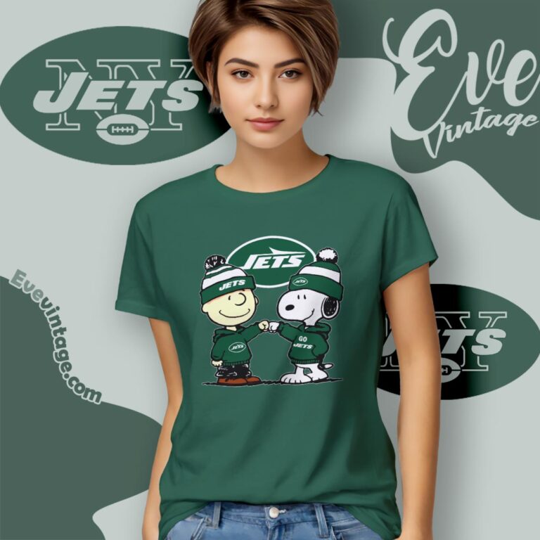Charlie Brown And Snoopy New York Jets Shirt Women T Shirt Charlie Brown And Snoopy New York Jets Shirt Women T Shirt