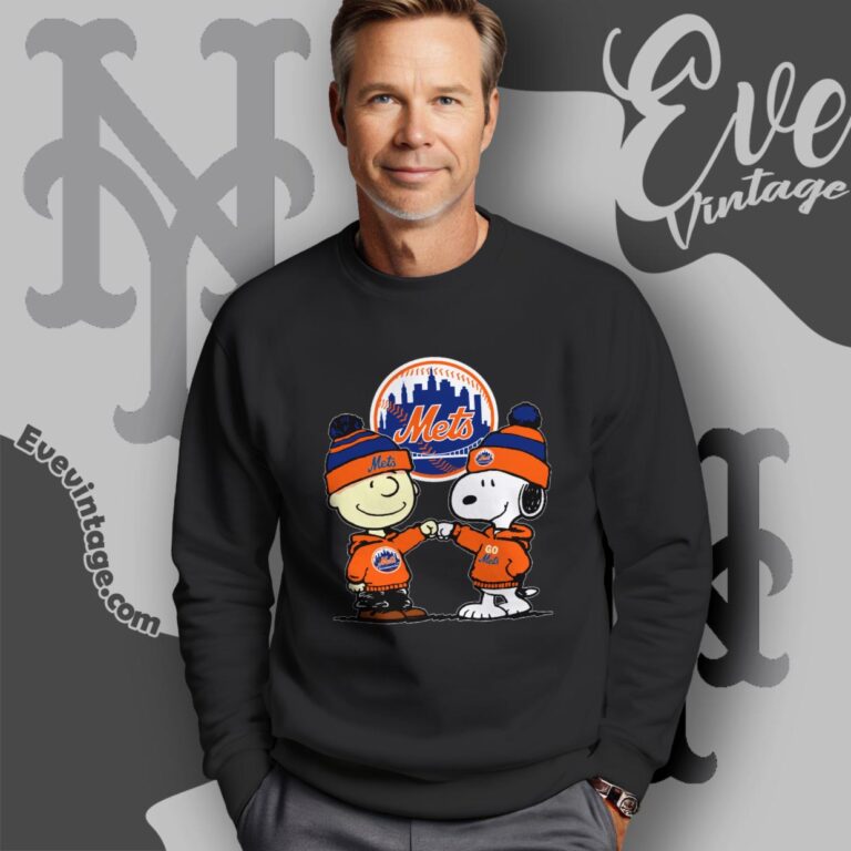 Charlie Brown And Snoopy New York Mets Shirt Sweatshirt Charlie Brown And Snoopy New York Mets Shirt Sweatshirt