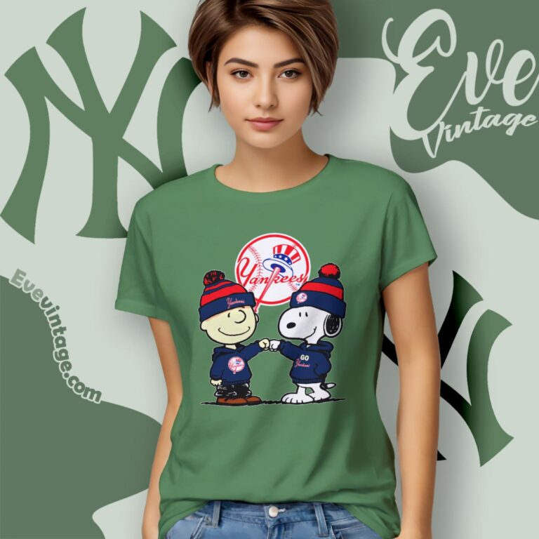 Charlie Brown And Snoopy New York Yankees Shirt Women T Shirt Charlie Brown And Snoopy New York Yankees Shirt Women T Shirt
