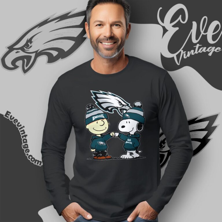 Charlie Brown And Snoopy Philadelphia Eagles Shirt Long Sleeve Tee Charlie Brown And Snoopy Philadelphia Eagles Shirt Long Sleeve Tee