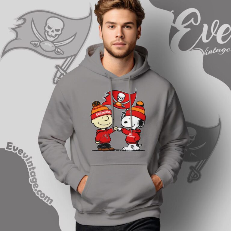 Charlie Brown And Snoopy Tampa Bay Buccaneers Shirt Hoodie Charlie Brown And Snoopy Tampa Bay Buccaneers Shirt Hoodie