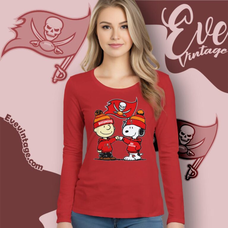 Charlie Brown And Snoopy Tampa Bay Buccaneers Shirt Long Sleeve Tee Charlie Brown And Snoopy Tampa Bay Buccaneers Shirt Long Sleeve Tee