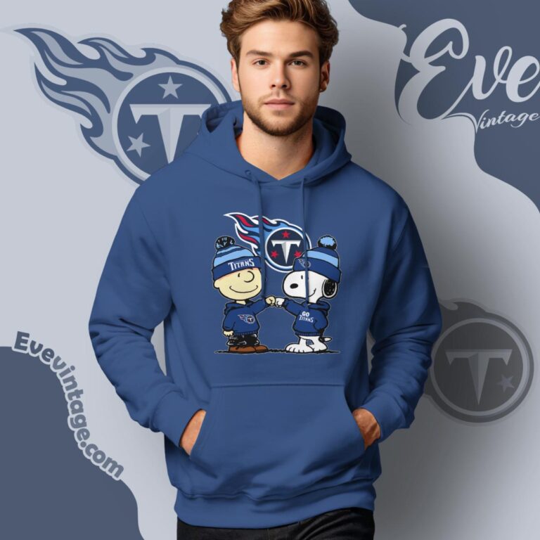 Charlie Brown And Snoopy Tennessee Titans Shirt Hoodie Charlie Brown And Snoopy Tennessee Titans Shirt Hoodie