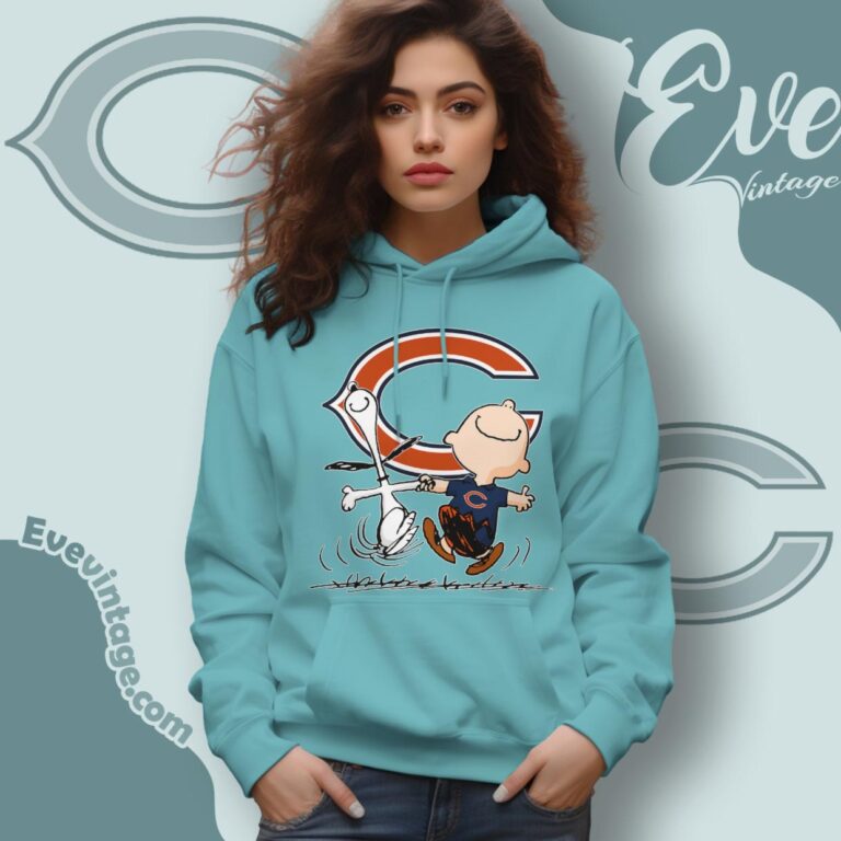 Chicago Bears Charlie Brown Snoopy Happy Dancing Shirt Hoodie Chicago Bears Charlie Brown Snoopy Happy Dancing Shirt Hoodie