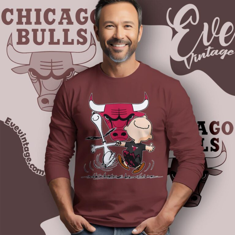 Chicago Bulls Charlie Brown Snoopy Happy Dancing Shirt Long Sleeve Tee Chicago Bulls Charlie Brown Snoopy Happy Dancing Shirt Long Sleeve Tee