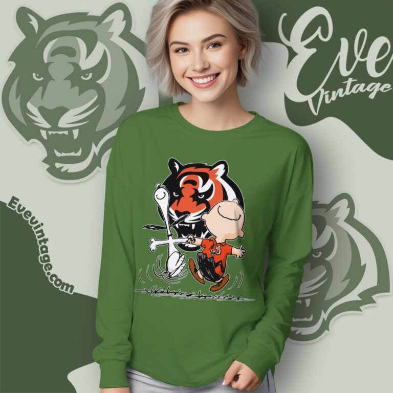 Cincinnati Bengals Charlie Brown Snoopy Happy Dancing Shirt Long Sleeve Tee Cincinnati Bengals Charlie Brown Snoopy Happy Dancing Shirt Long Sleeve Tee