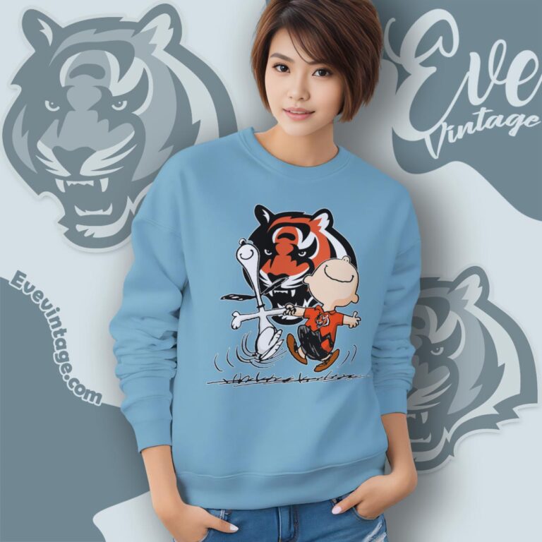 Cincinnati Bengals Charlie Brown Snoopy Happy Dancing Shirt Sweatshirt Cincinnati Bengals Charlie Brown Snoopy Happy Dancing Shirt Sweatshirt
