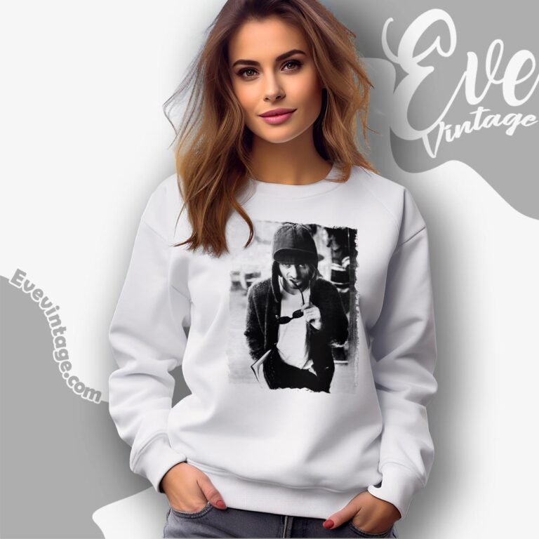 Kurt Cobain Nirvanas Nevermind Poster Shirt Sweatshirt Kurt Cobain Nirvanas Nevermind Poster Shirt Sweatshirt