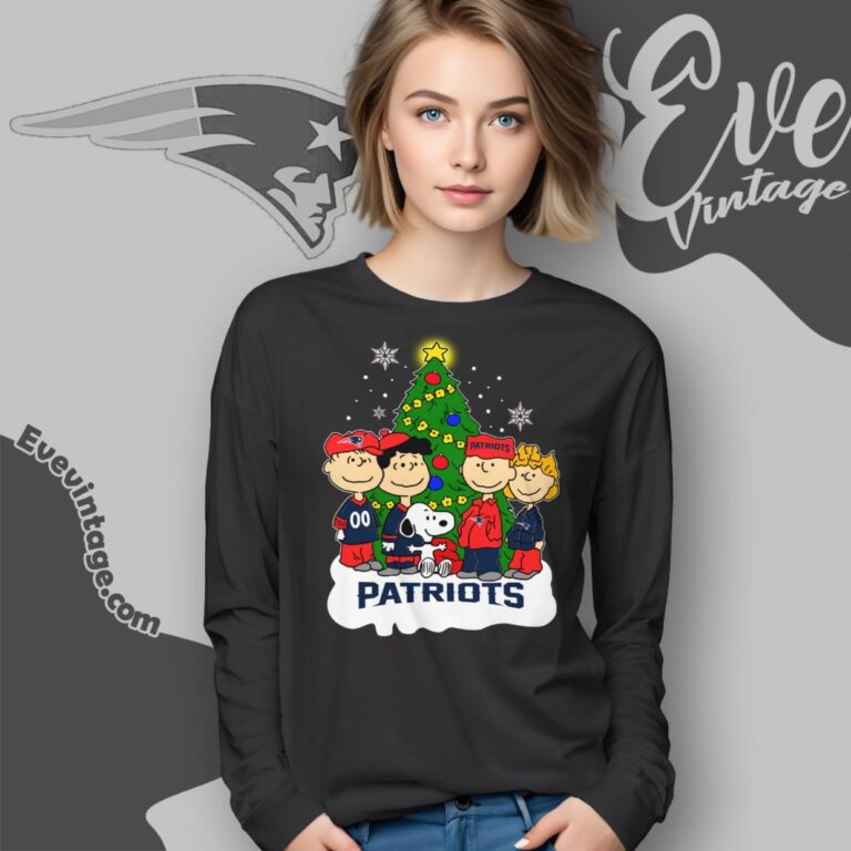 New England Patriots Snoopy The Peanuts Christmas Shirt Long Sleeve Tee New England Patriots Snoopy The Peanuts Christmas Shirt Long Sleeve Tee