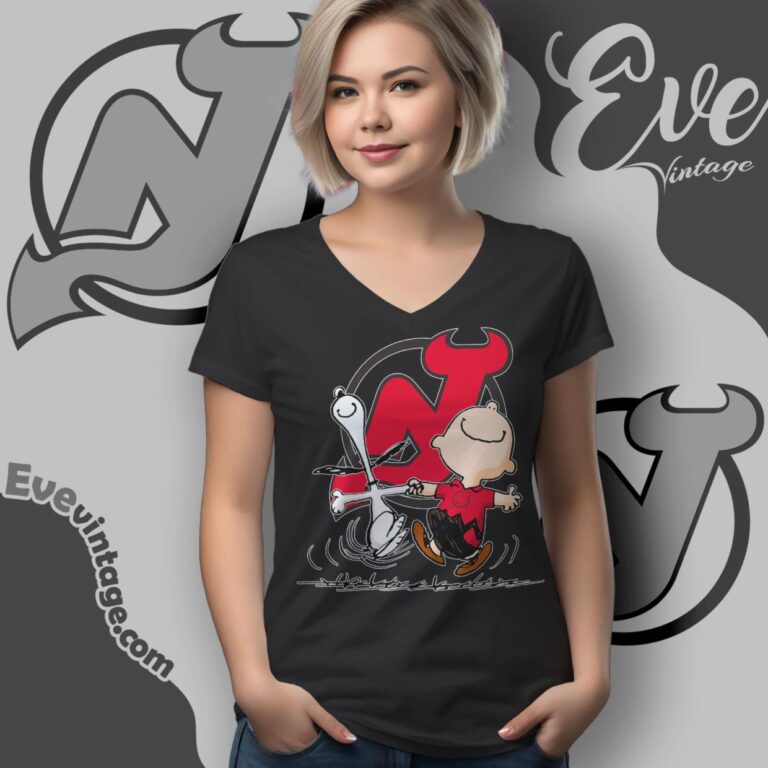New Jersey Devils Charlie Brown Snoopy Happy Dancing Shirt V Neck TShirt New Jersey Devils Charlie Brown Snoopy Happy Dancing Shirt V Neck TShirt