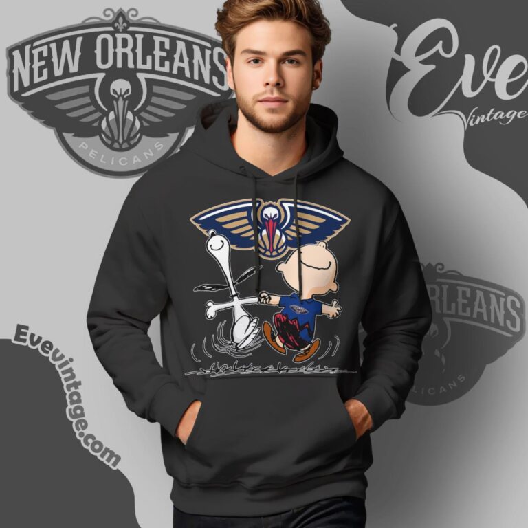 New Orleans Pelicans Charlie Brown Snoopy Happy Dancing Shirt Hoodie New Orleans Pelicans Charlie Brown Snoopy Happy Dancing Shirt Hoodie