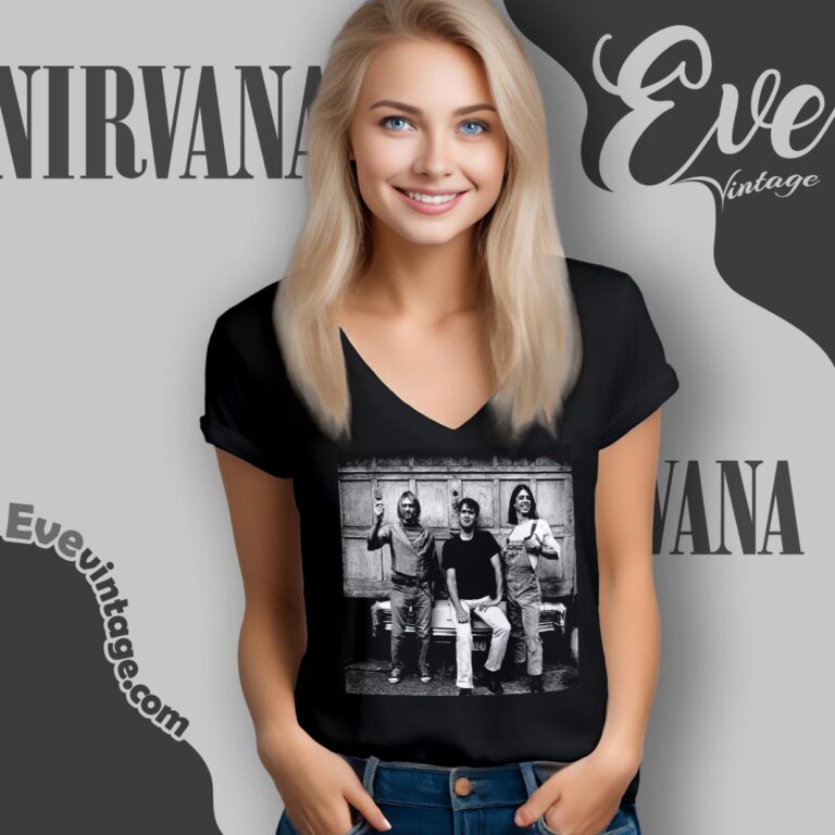 Nirvana In Seattle July 1993 Photo By Anton Corbijn Shirt V Neck TShirt Nirvana In Seattle July 1993 Photo By Anton Corbijn Shirt V Neck TShirt