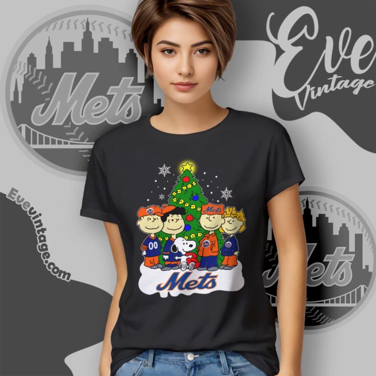 Snoopy And Friends New York Mets Christmas Shirt Women T Shirt Snoopy And Friends New York Mets Christmas Shirt Women T Shirt