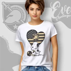 Snoopy Hugs Army Black Knights Heart Shirt Women T shirt