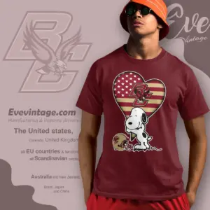 Snoopy Hugs Boston College Eagles Heart T shirt