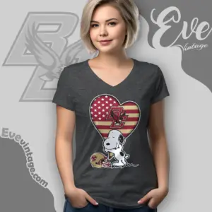 Snoopy Hugs Boston College Eagles Heart V Neck TShirt