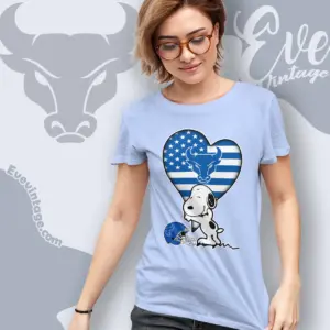 Snoopy Hugs Buffalo Bulls Heart Women T shirt
