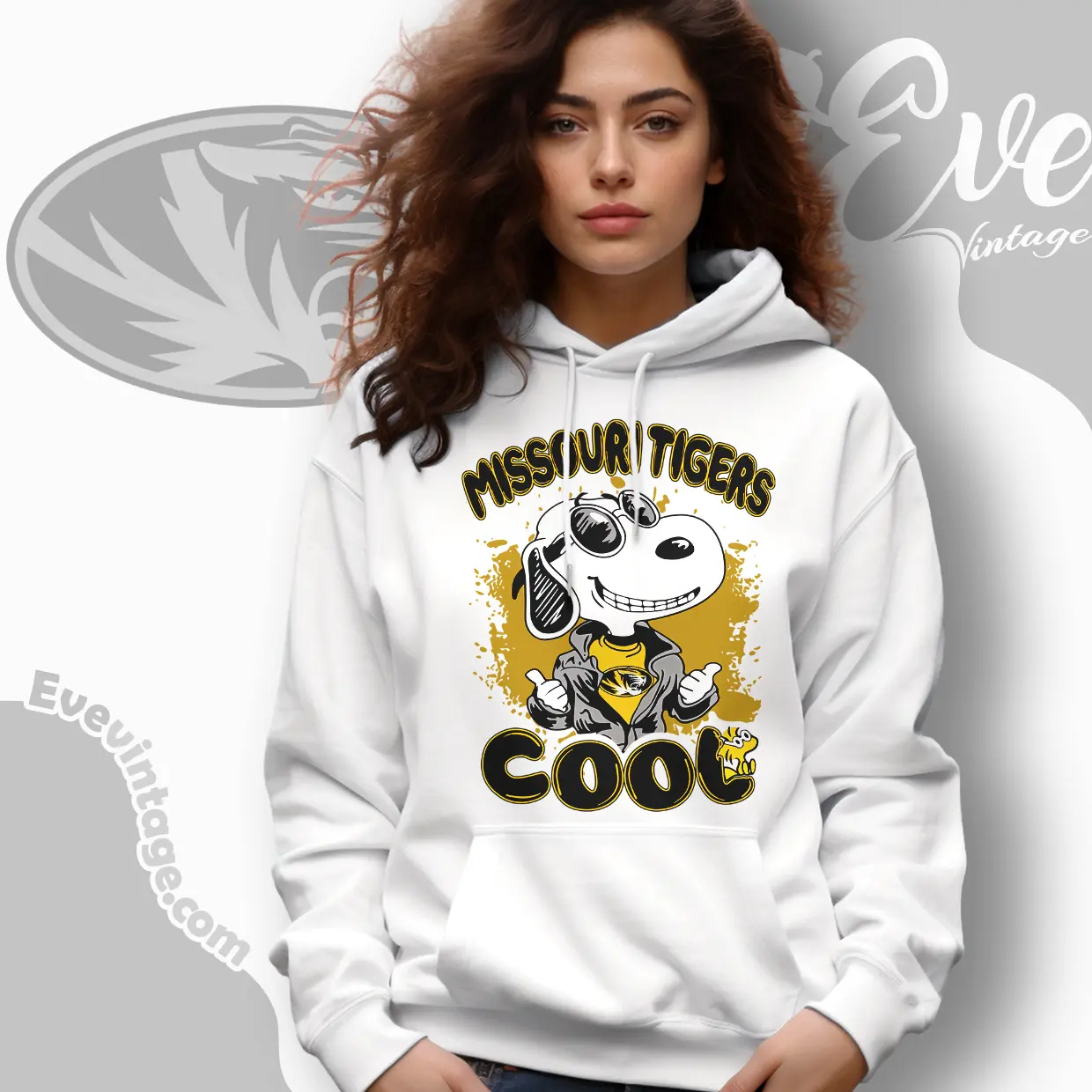 Snoopy Missouri Tigers Cool Hoodie Snoopy Missouri Tigers Cool Hoodie
