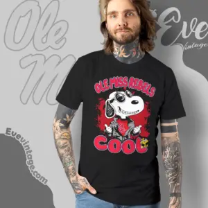 Snoopy Ole Miss Rebels Cool T shirt