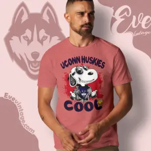 Snoopy Uconn Huskies Cool T shirt