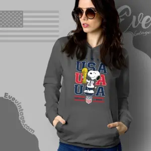 Usa World Cup Shirt Snoopy Holding Trophy Hoodie