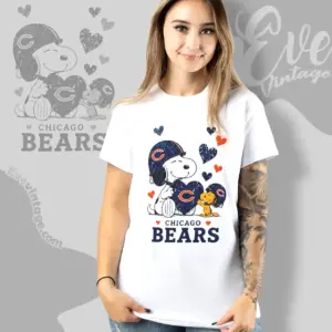 snoopy love chicago bears women t shirt