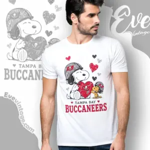 snoopy love tampa bay buccaneers t shirt
